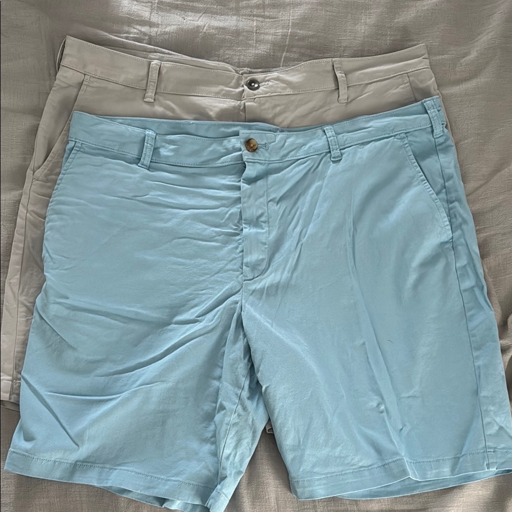 2 pair of Izod saltwater midweight shorts, size 40